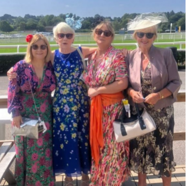 Group at Uttoxeter Ladies Day